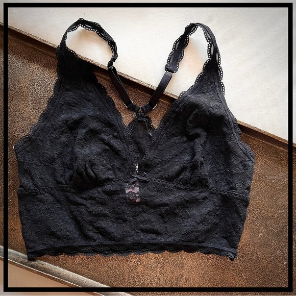 • Victoria’s Secret Ivory Lace Bohemian Bandeau Bra w/ Bow & Corset Lacing • - Picture 8 of 16